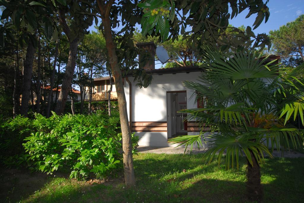 Villetta Ambra Lignano Sabbiadoro Buitenkant foto